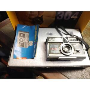 Kodak Instamatic 304 Camera - Vintage Instant Photography
